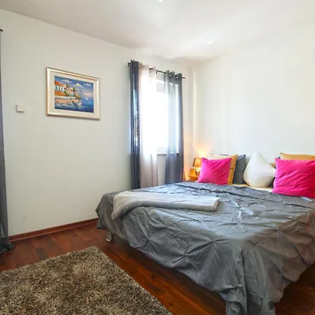 Apartamento Radica 2357 *